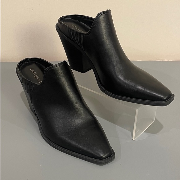 Indigo Shoes - Indigo Rd Ezria 2 Slip On Mules Black Faux Leather, women’s size 8